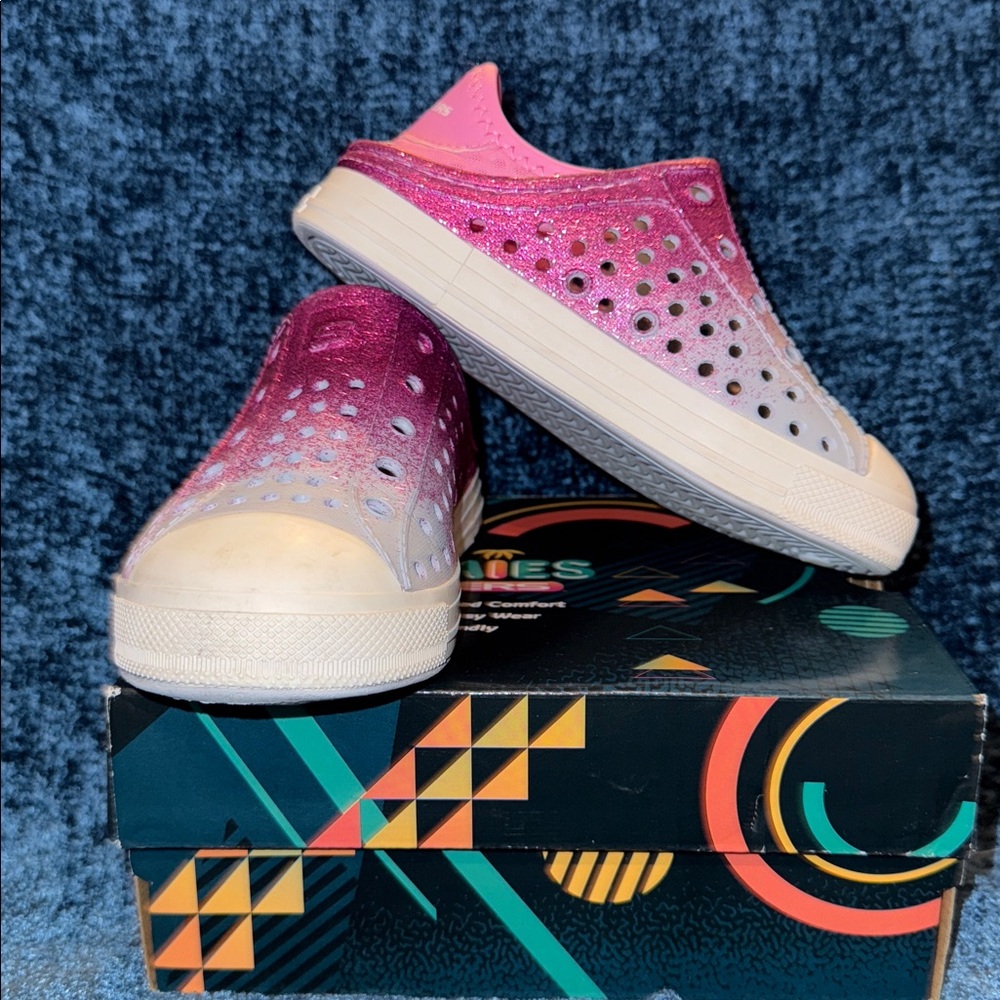 Sketchers Pink and Purple Gradient Slip-On Shoes